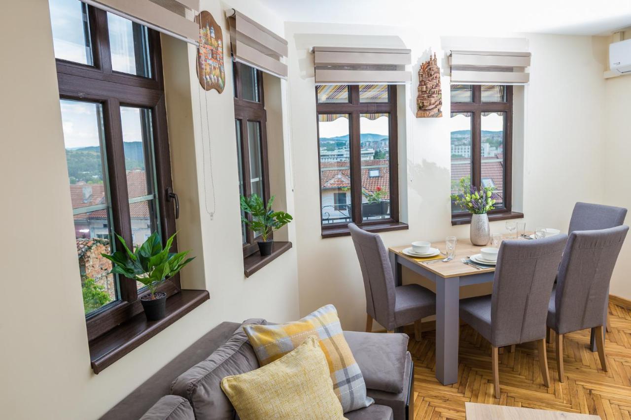 Apartment Zdravets, In The Heart Of The Old City เวลีคอเทอร์โนโว ภายนอก รูปภาพ