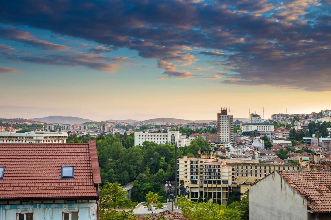Apartment Zdravets, In The Heart Of The Old City เวลีคอเทอร์โนโว ภายนอก รูปภาพ